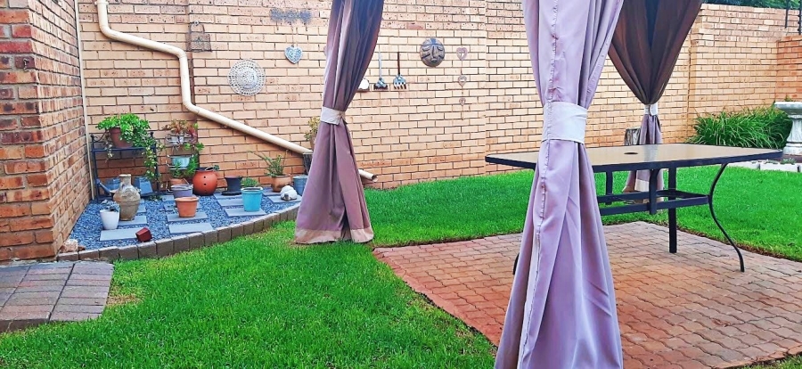 2 Bedroom Property for Sale in Clubview Gauteng
