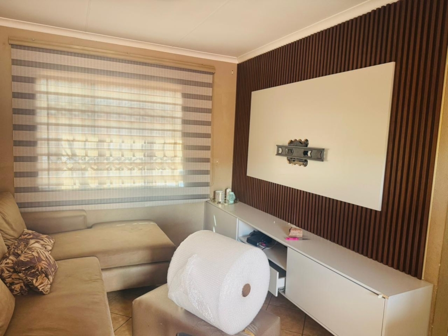 To Let 3 Bedroom Property for Rent in Theresa Park Gauteng