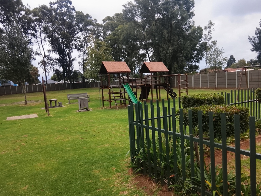 2 Bedroom Property for Sale in Comet Gauteng