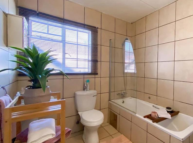 2 Bedroom Property for Sale in Comet Gauteng