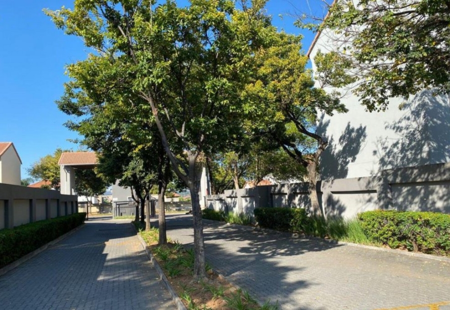 2 Bedroom Property for Sale in Country View Gauteng