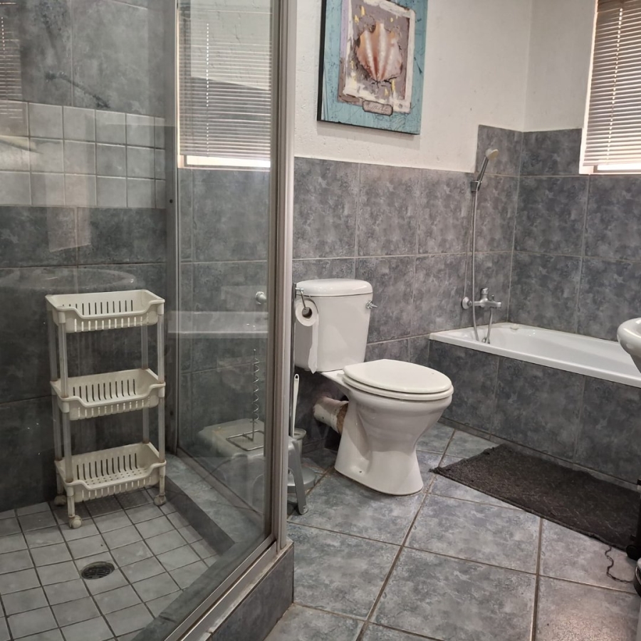 8 Bedroom Property for Sale in Dalpark Ext 1 Gauteng