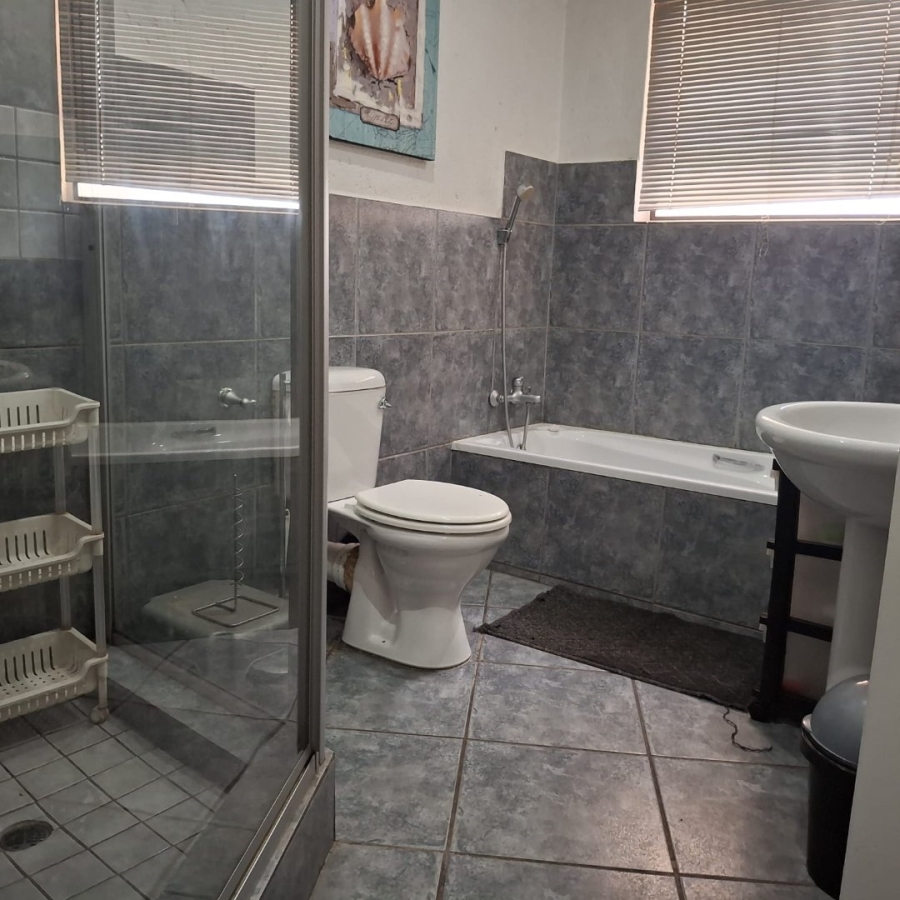 8 Bedroom Property for Sale in Dalpark Ext 1 Gauteng