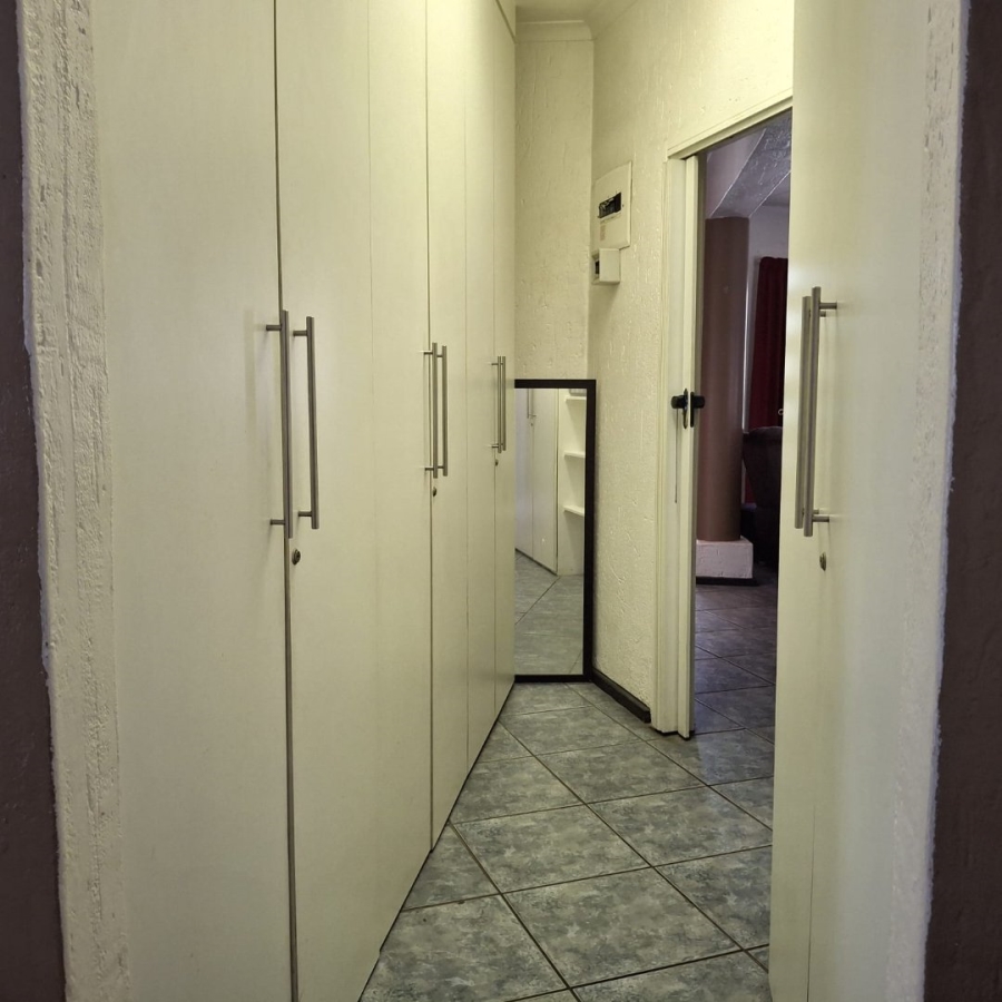 8 Bedroom Property for Sale in Dalpark Ext 1 Gauteng