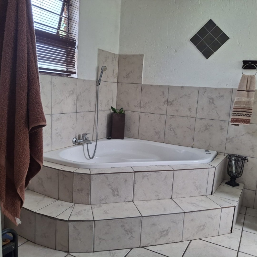 8 Bedroom Property for Sale in Dalpark Ext 1 Gauteng