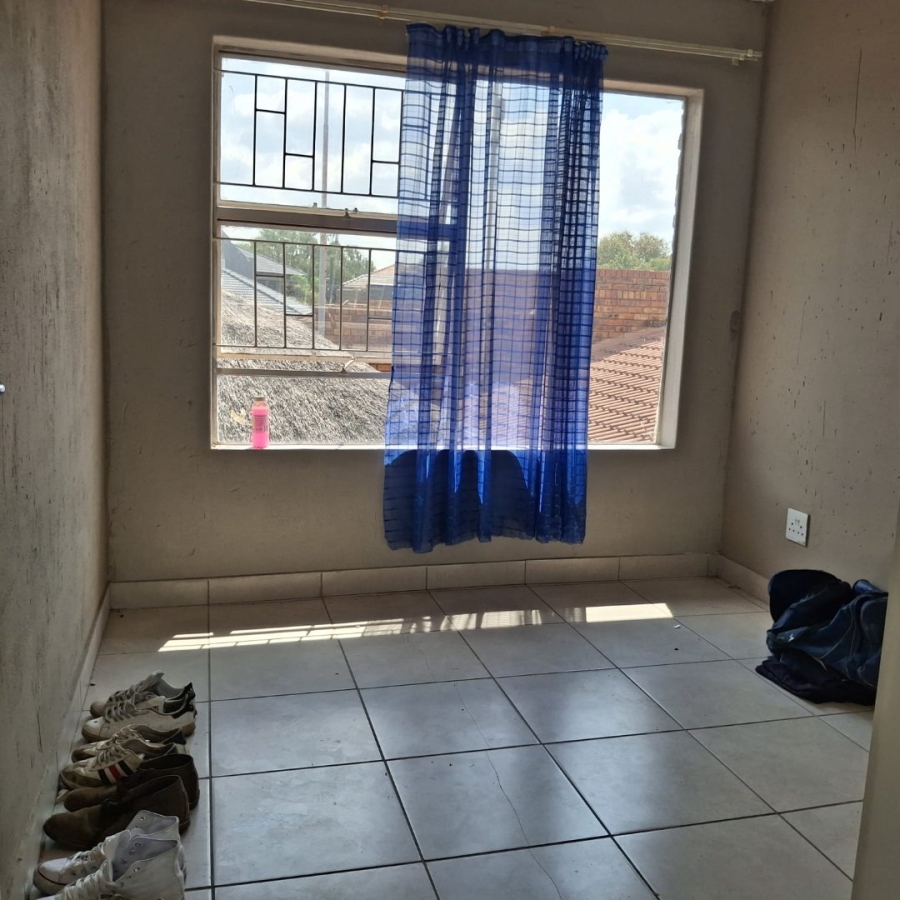 8 Bedroom Property for Sale in Dalpark Ext 1 Gauteng