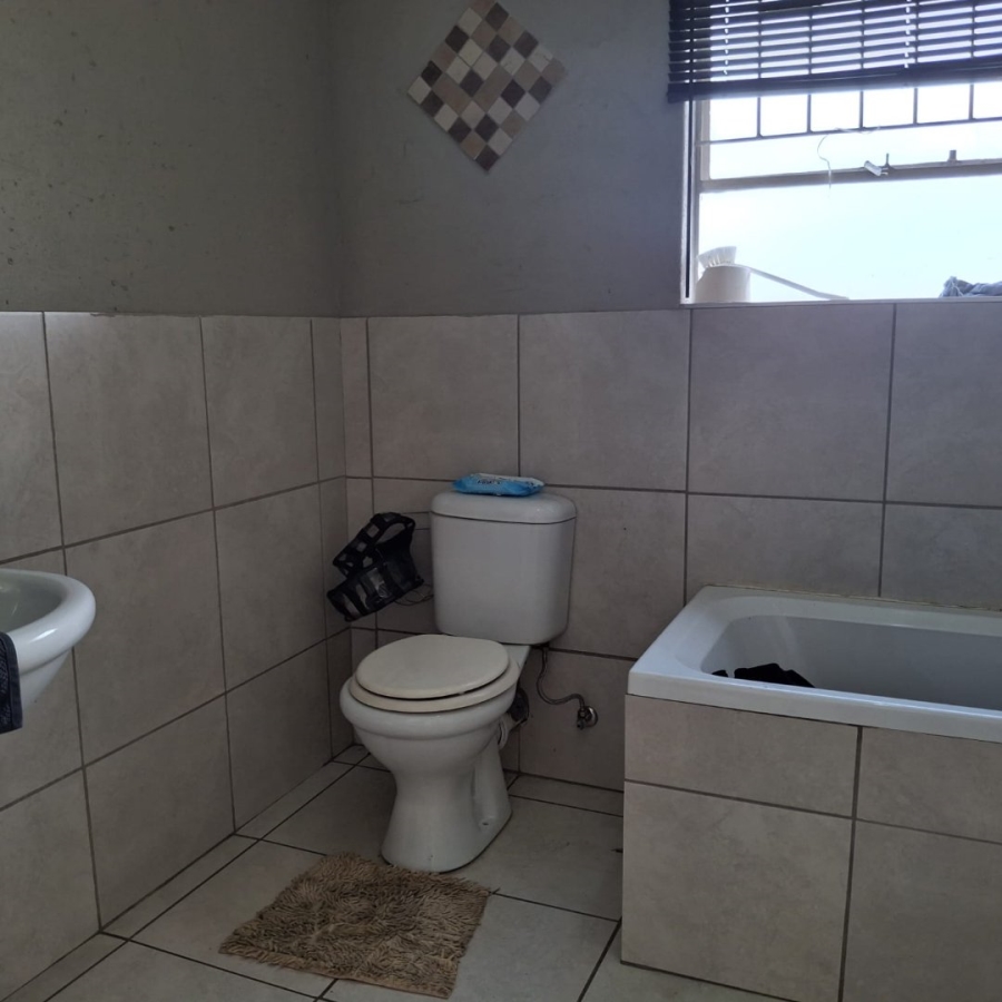 8 Bedroom Property for Sale in Dalpark Ext 1 Gauteng