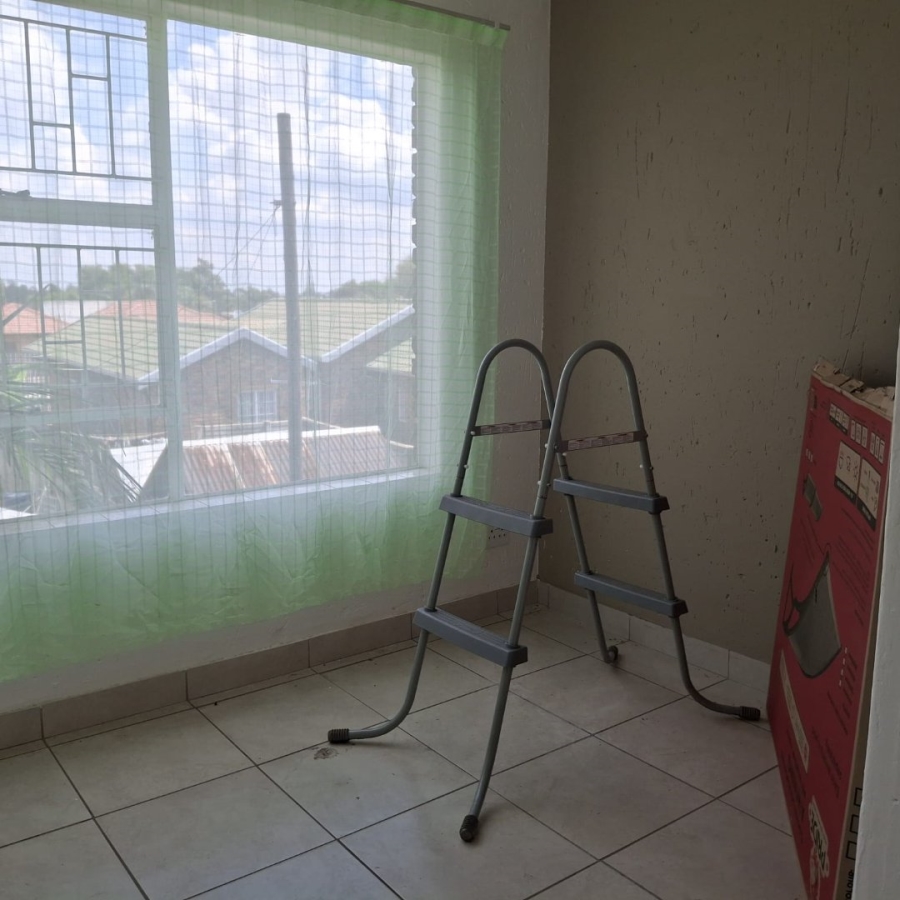 8 Bedroom Property for Sale in Dalpark Ext 1 Gauteng