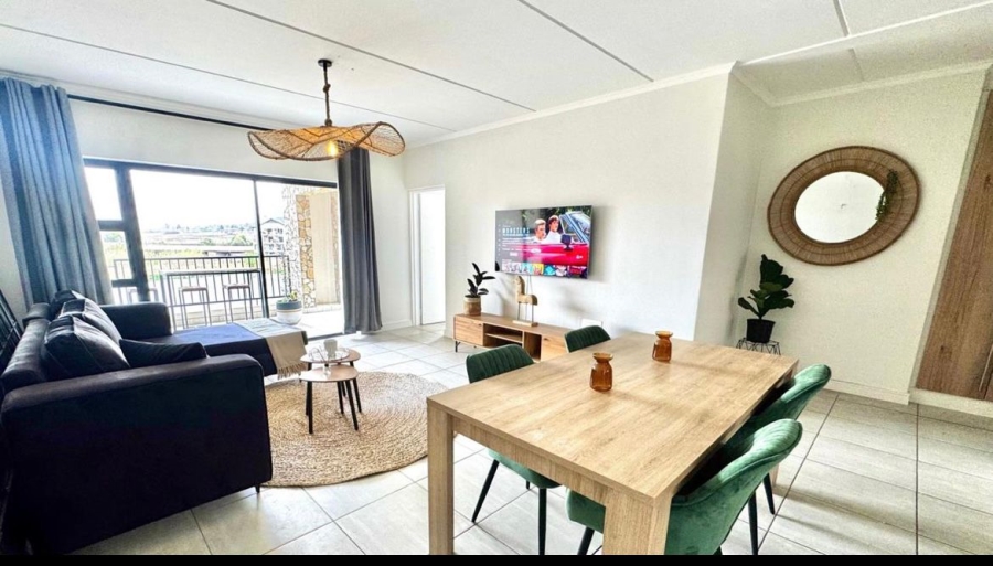 To Let 2 Bedroom Property for Rent in Waterfall Gauteng