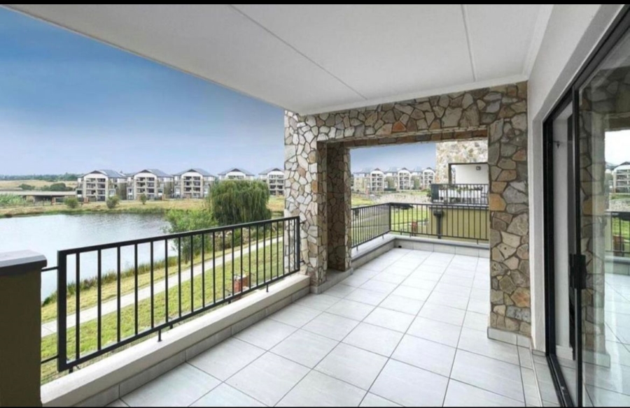 To Let 2 Bedroom Property for Rent in Waterfall Gauteng