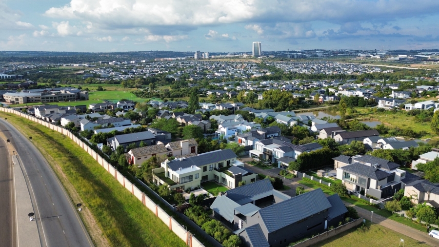 Commercial Property for Sale in Waterfall Country Estate Gauteng