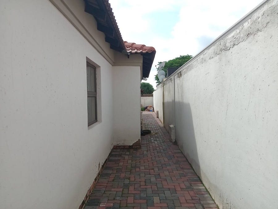 3 Bedroom Property for Sale in Spruit View Gauteng