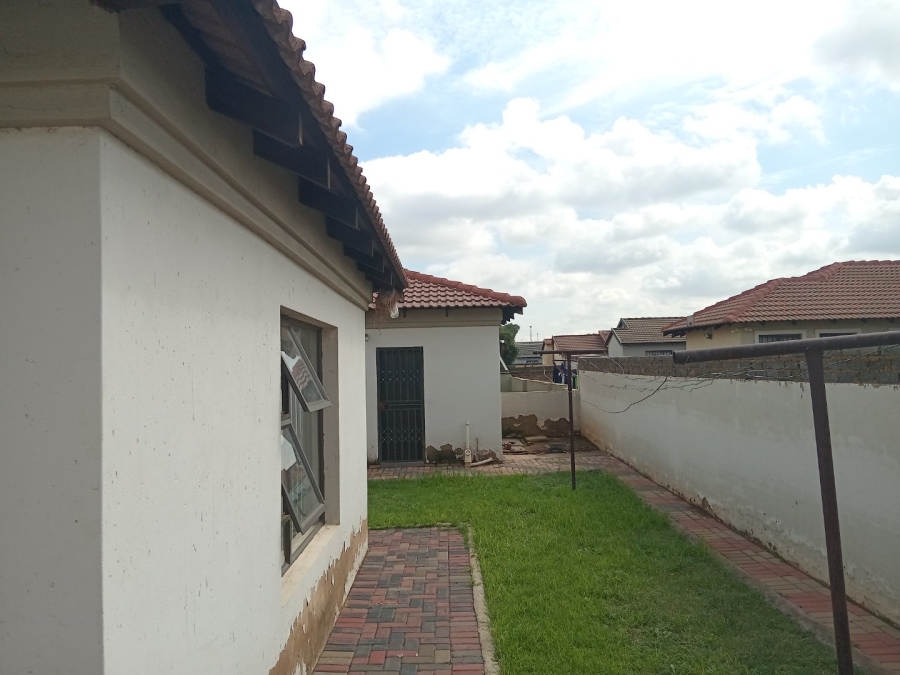 3 Bedroom Property for Sale in Spruit View Gauteng