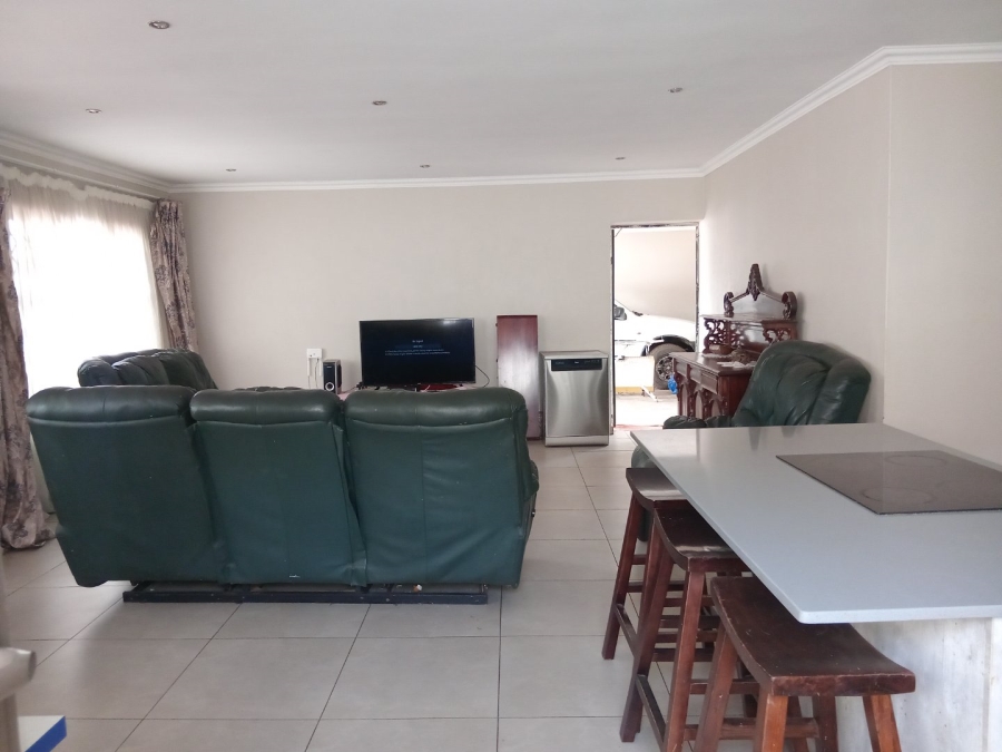 3 Bedroom Property for Sale in Spruit View Gauteng