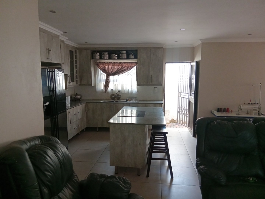 3 Bedroom Property for Sale in Spruit View Gauteng