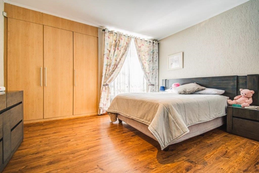 5 Bedroom Property for Sale in Terenure Gauteng