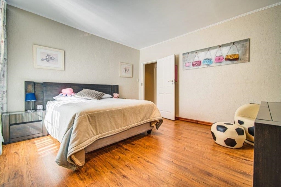 5 Bedroom Property for Sale in Terenure Gauteng