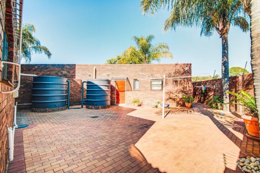 5 Bedroom Property for Sale in Terenure Gauteng