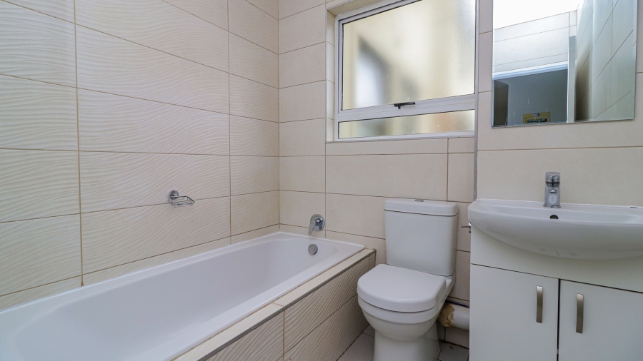 2 Bedroom Property for Sale in Kengies Gauteng