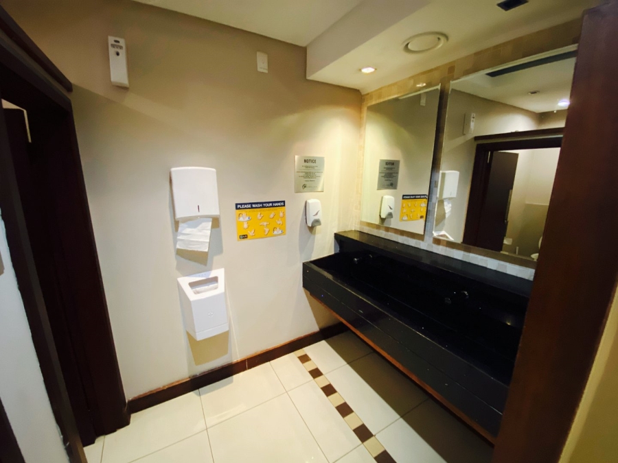 To Let commercial Property for Rent in Die Hoewes Gauteng