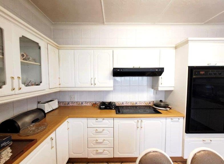 3 Bedroom Property for Sale in Rustivia Gauteng