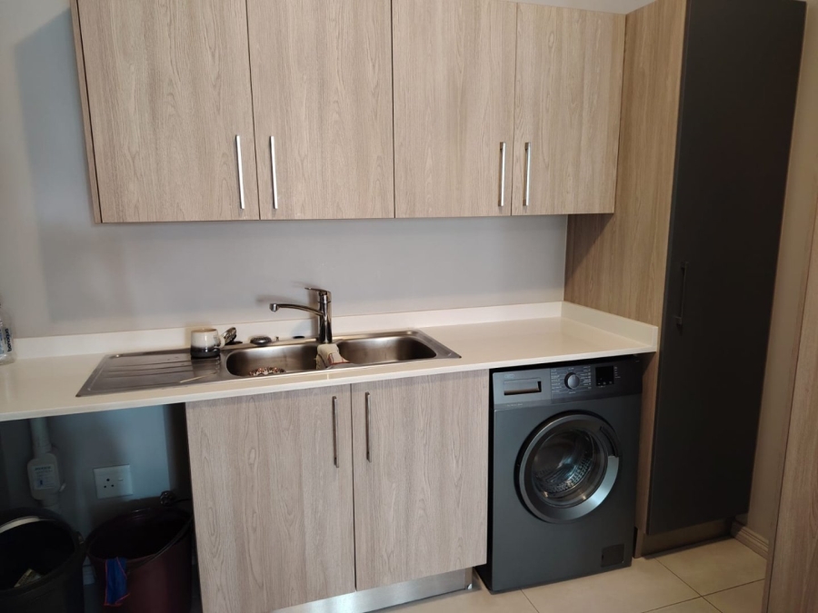 2 Bedroom Property for Sale in Midridge Park Gauteng