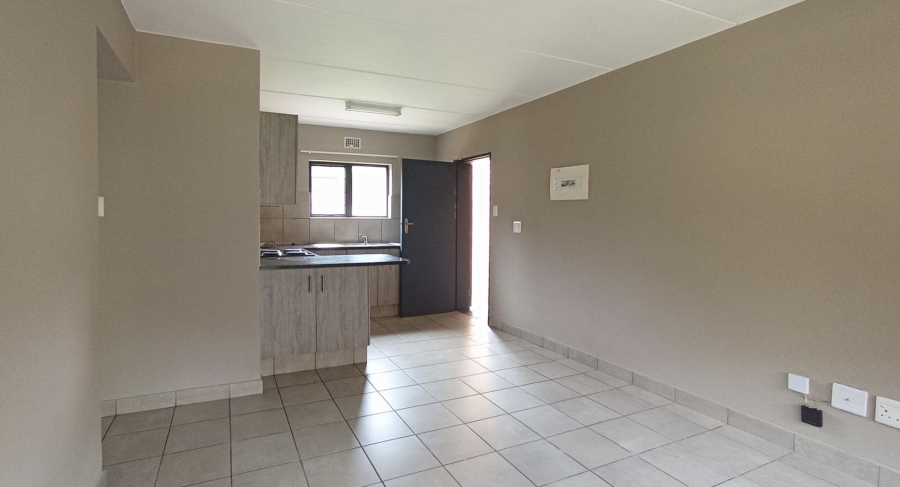 2 Bedroom Property for Sale in La Montagne Gauteng