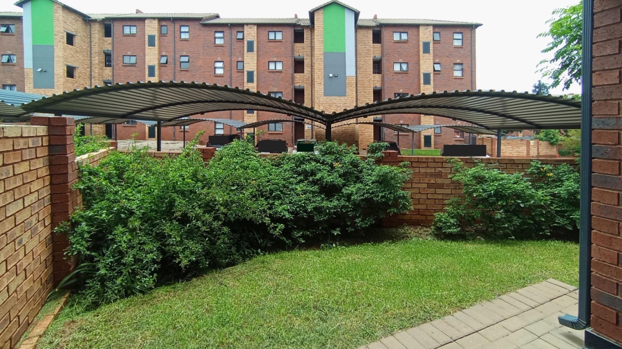 2 Bedroom Property for Sale in La Montagne Gauteng