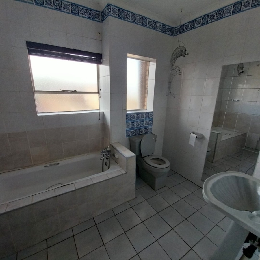 2 Bedroom Property for Sale in Birchleigh Gauteng