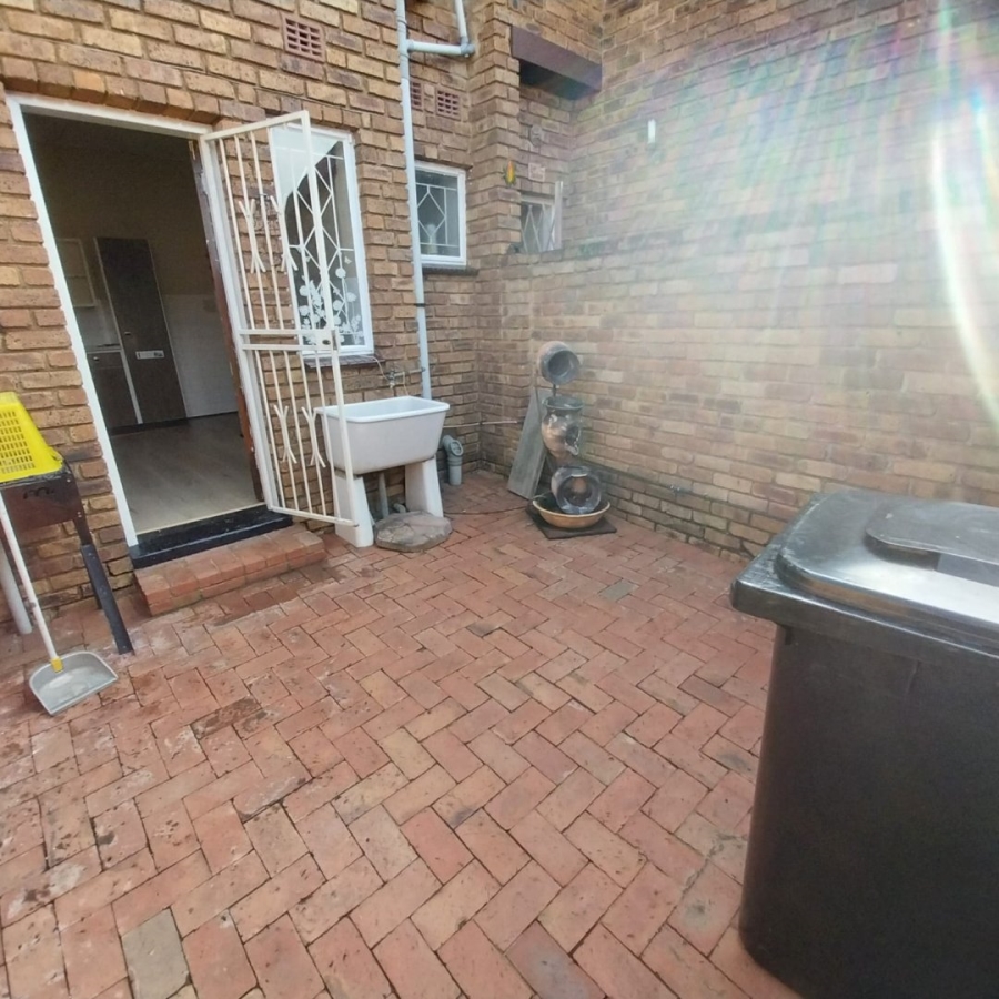2 Bedroom Property for Sale in Birchleigh Gauteng