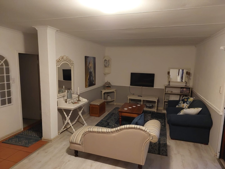 2 Bedroom Property for Sale in Weltevreden Park Gauteng