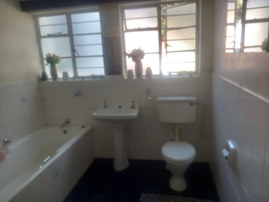 6 Bedroom Property for Sale in Roodepoort West Gauteng