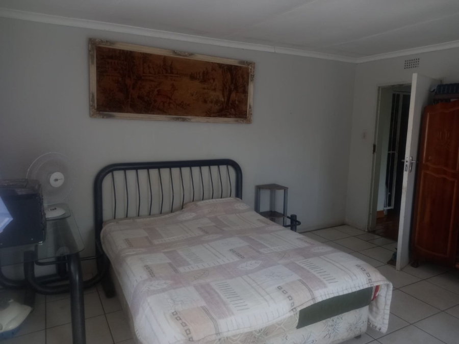 6 Bedroom Property for Sale in Roodepoort West Gauteng