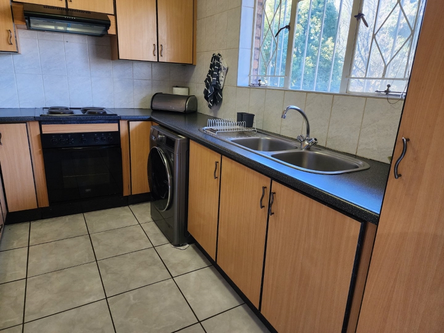 To Let 2 Bedroom Property for Rent in Witfield Gauteng