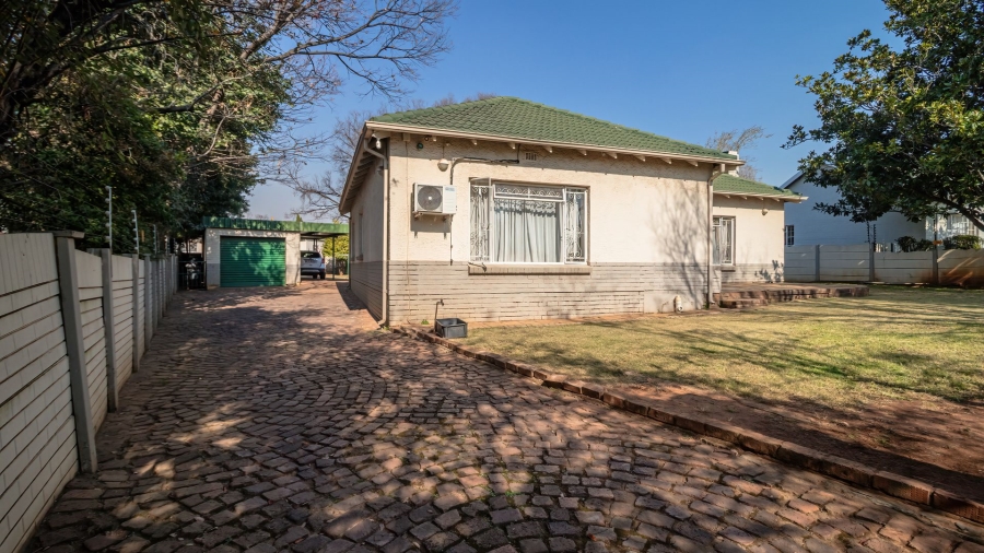 3 Bedroom Property for Sale in Hurlyvale Gauteng