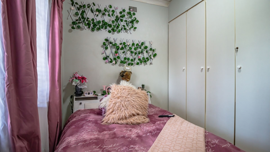3 Bedroom Property for Sale in Hurlyvale Gauteng
