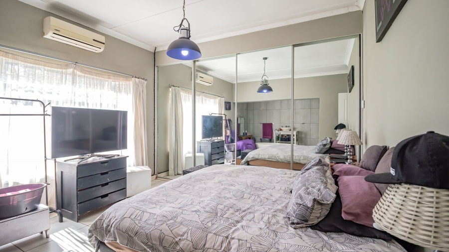 3 Bedroom Property for Sale in Hurlyvale Gauteng