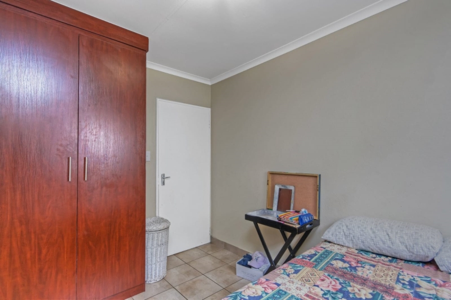 3 Bedroom Property for Sale in Kosmosdal Gauteng
