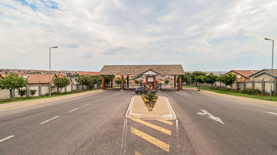 3 Bedroom Property for Sale in Kosmosdal Gauteng