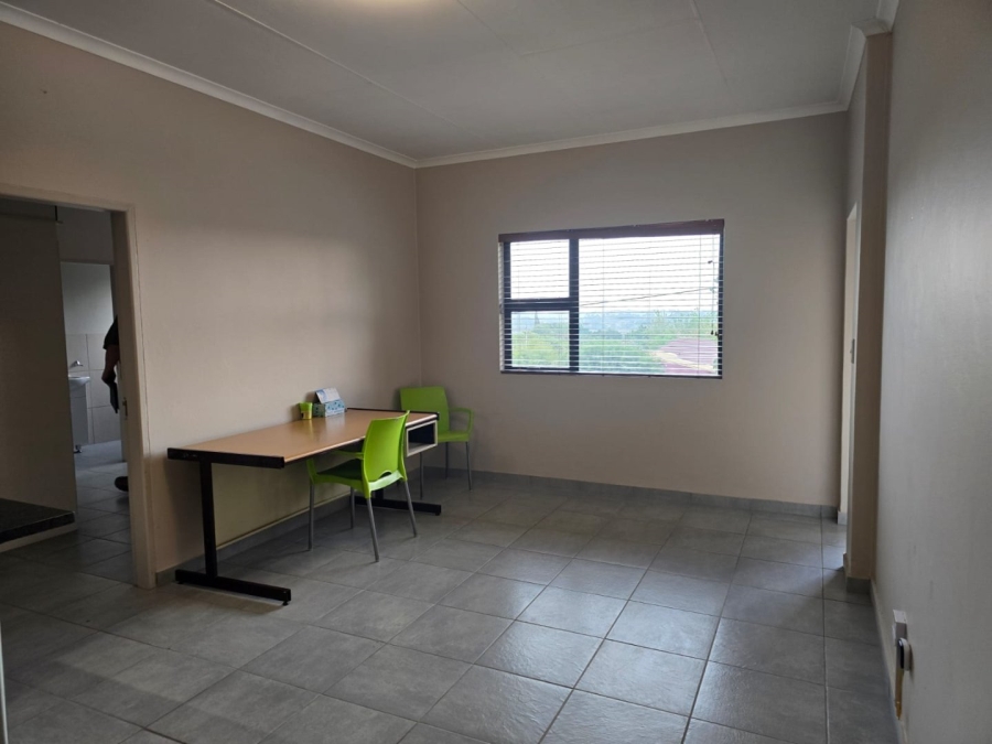 To Let  Bedroom Property for Rent in Cloverdene Gauteng