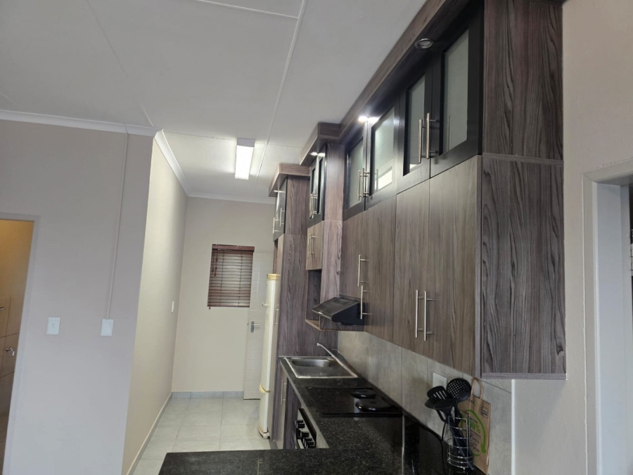 To Let  Bedroom Property for Rent in Cloverdene Gauteng