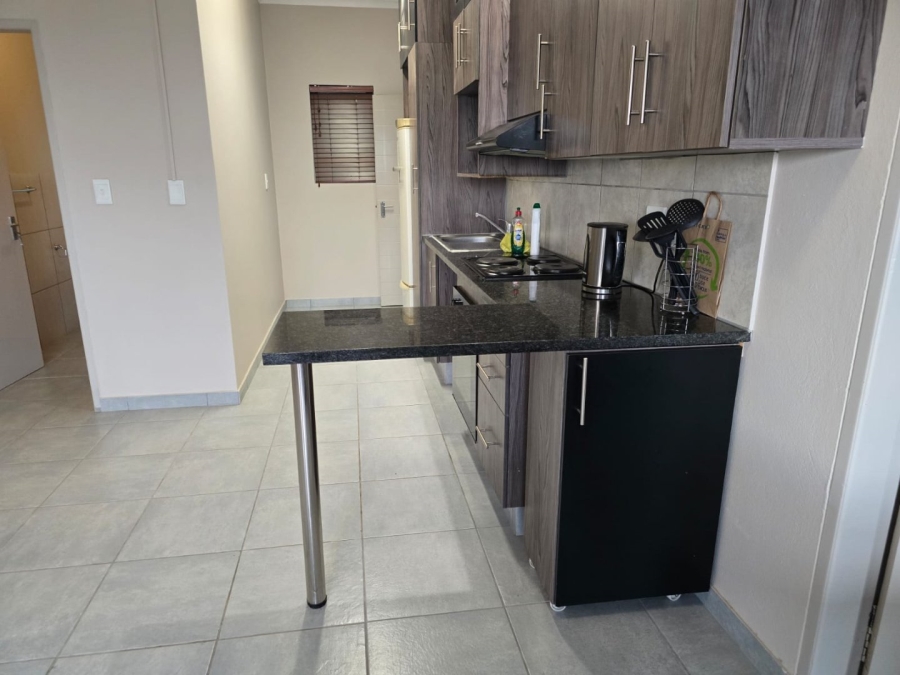 To Let  Bedroom Property for Rent in Cloverdene Gauteng