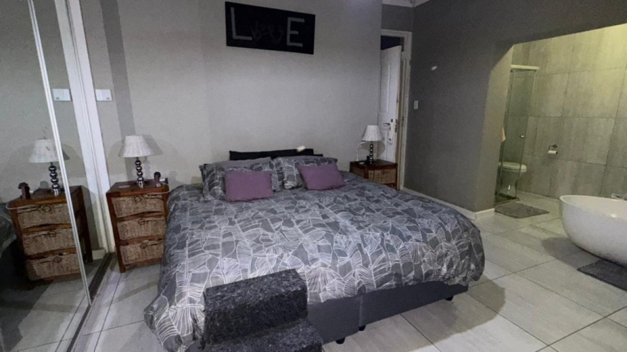 3 Bedroom Property for Sale in Hurlyvale Gauteng