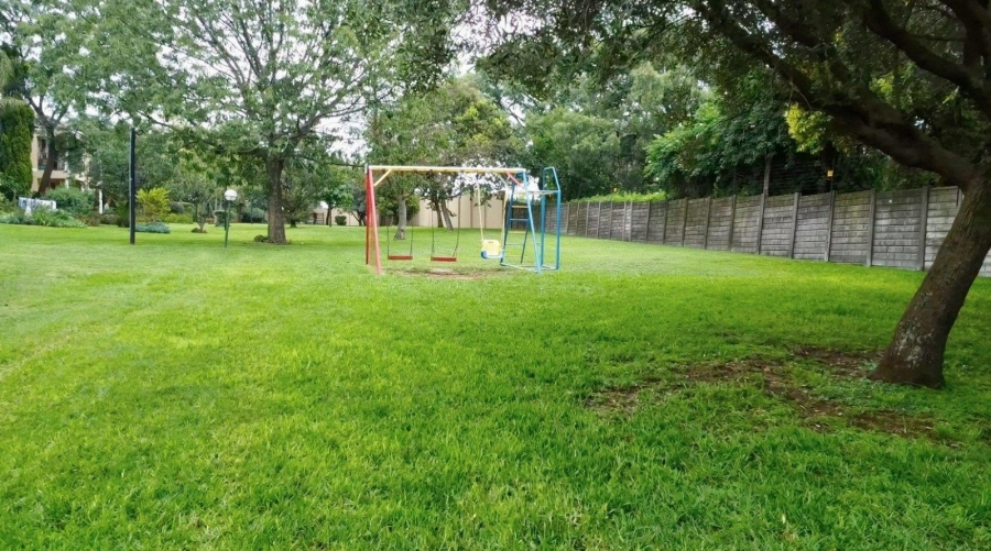 2 Bedroom Property for Sale in Robindale Gauteng