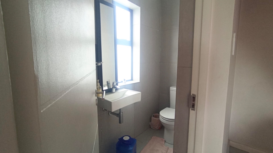 3 Bedroom Property for Sale in Equestria Gauteng