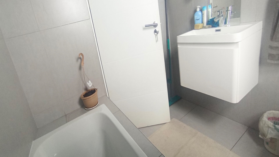 3 Bedroom Property for Sale in Equestria Gauteng