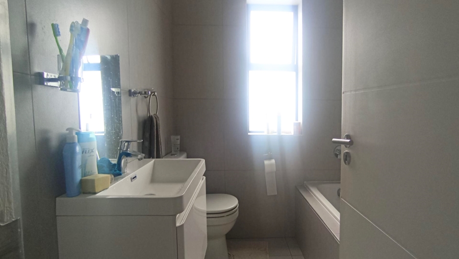 3 Bedroom Property for Sale in Equestria Gauteng