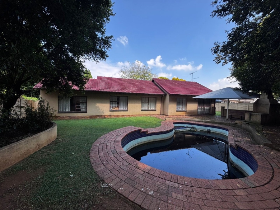 3 Bedroom Property for Sale in Sunward Park Gauteng