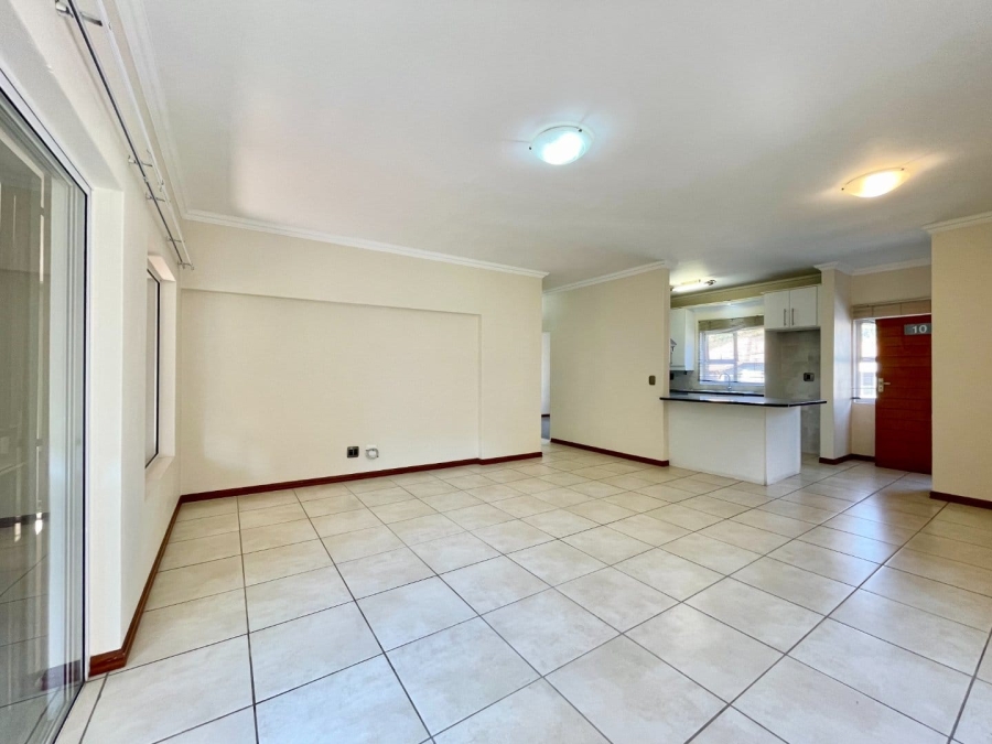 2 Bedroom Property for Sale in Saxonwold Gauteng