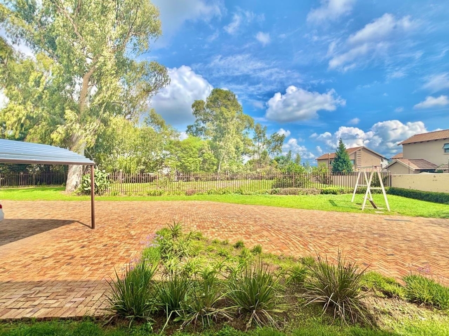 2 Bedroom Property for Sale in Fourways Gauteng